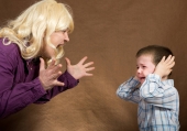 Le conseguenze di urlare ai bambini (e qual è l’alternativa)